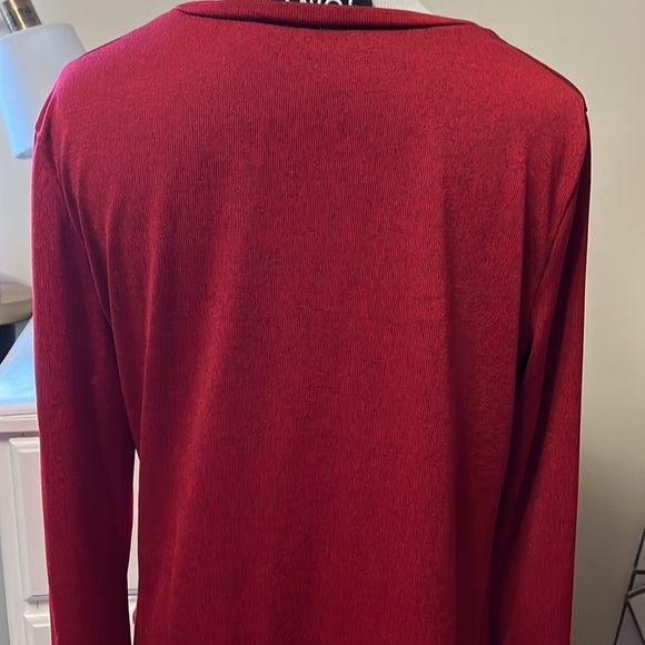 Yoins deep red/crimson long sleeve tunic top with twist at hem - Picture 5 of 10